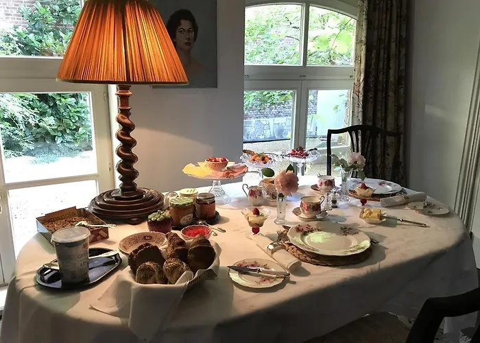 Bed and Breakfast Rose Court *